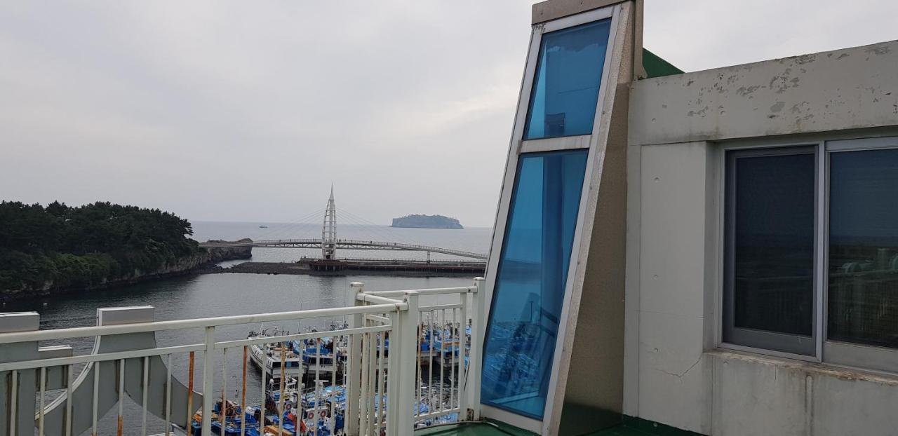 Seom Story Pension Seogwipo-stad Buitenkant foto